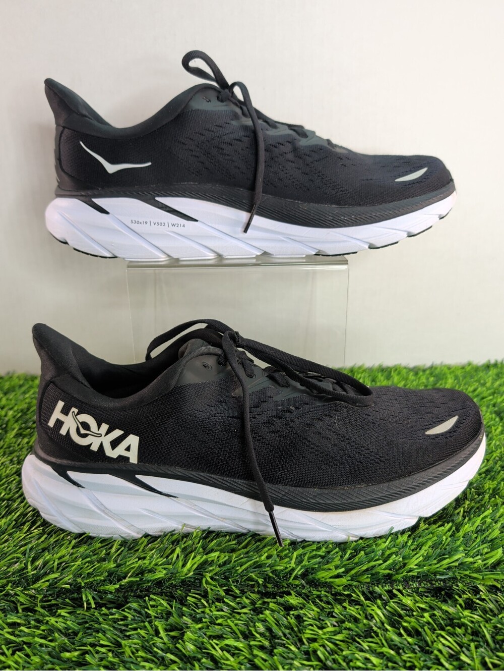 Hoka One One Clifton 8 Wide 1121375 BWHT Black/White Run Shoes Women’s Size 11 D